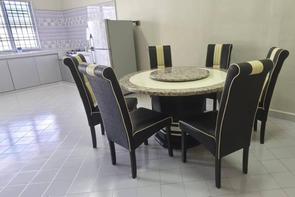 Mersing Spacious 3Bedroom With Free Parking Space Εξωτερικό φωτογραφία